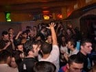 Petrecerea continuă în Downtown şi sâmbătă