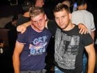Pyjama Party în Club Seven