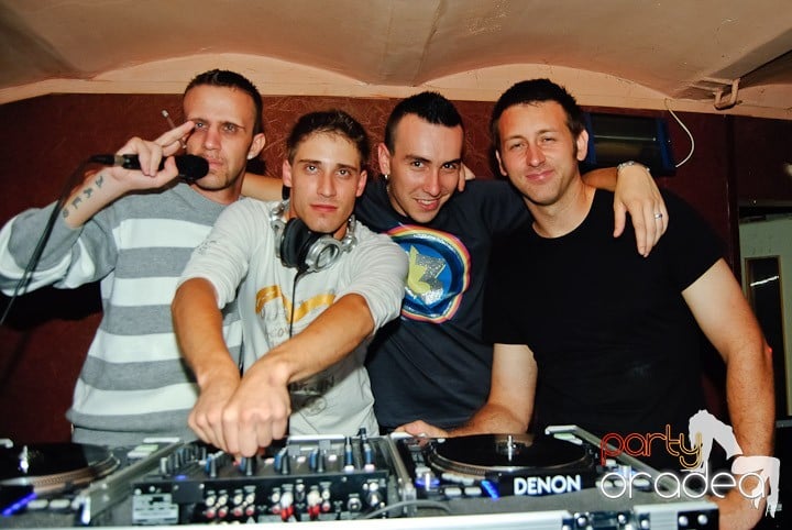 Real Clubbing Night în Club Seven,