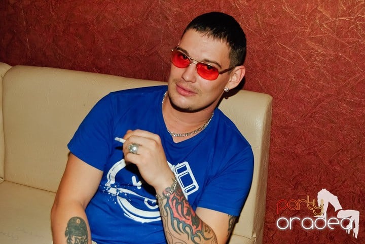 Real Clubbing Night în Club Seven,