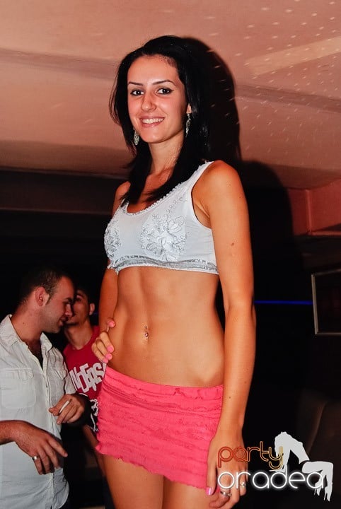 Real Clubbing Night în Club Seven,