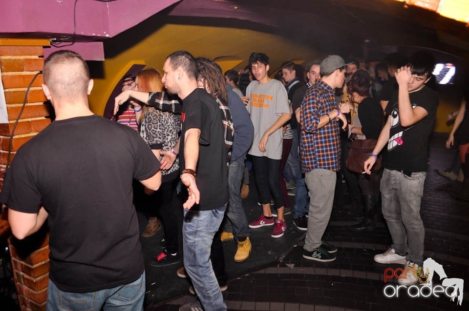 Renegades Show în Hole Pub, 