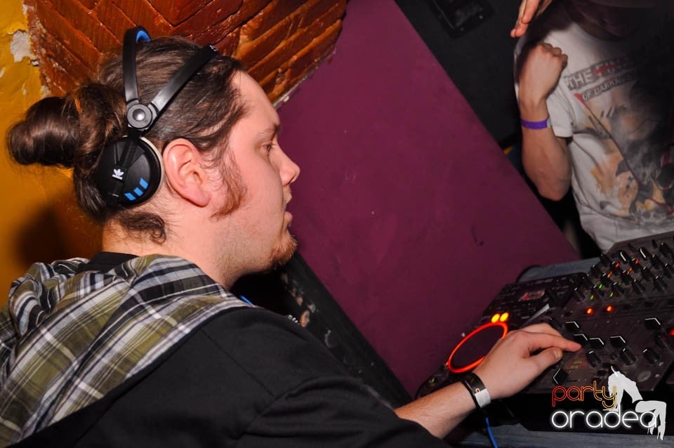 Renegades Show în Hole Pub, 