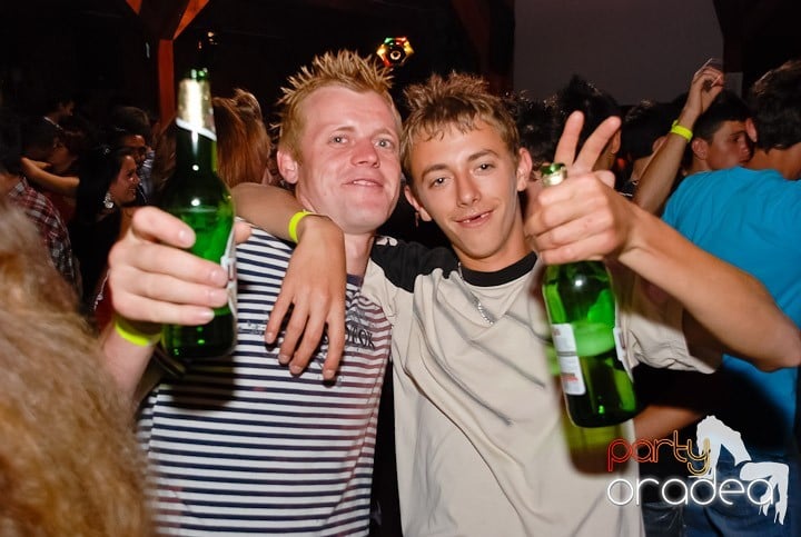 Retro & Classic House Party,
