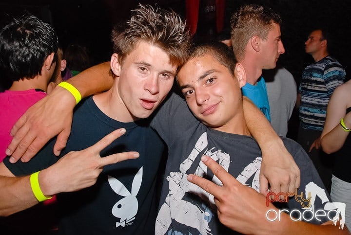 Retro & Classic House Party,