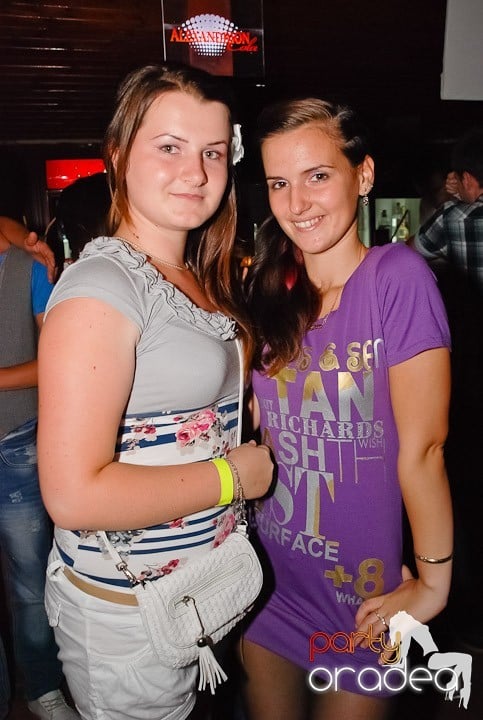 Retro & Classic House Party,