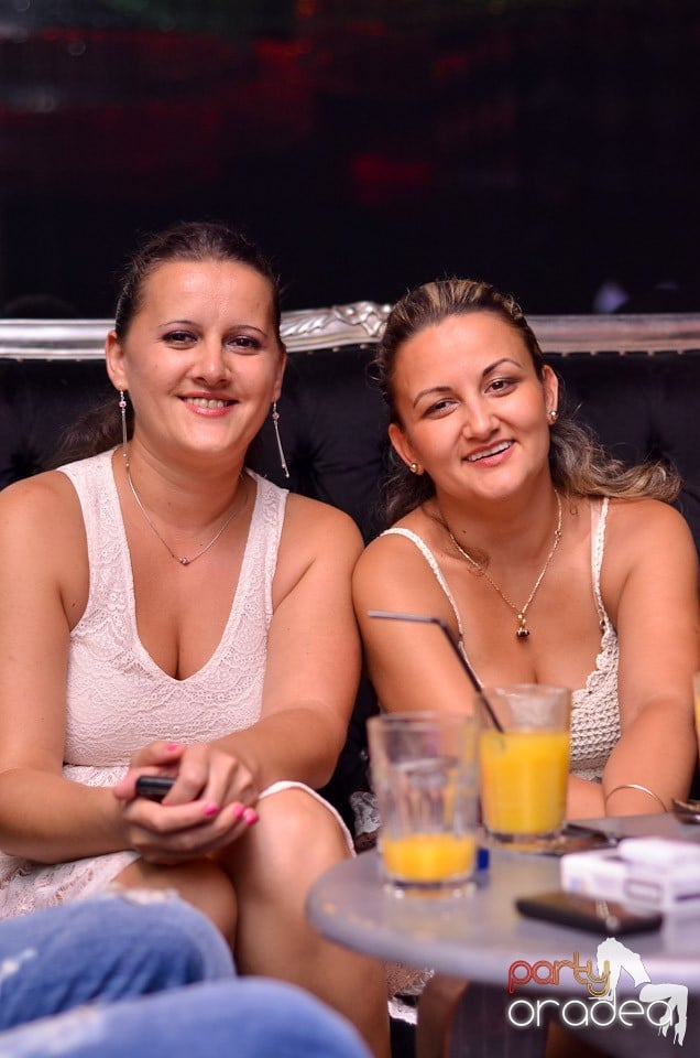 Retro Night Fever în Club The One,