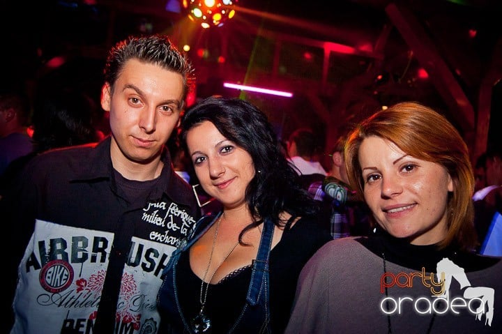 Retro Party în Disco Faház,
