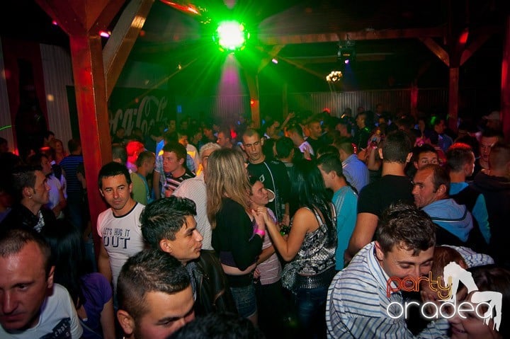 Retro Party în Disco Faház,