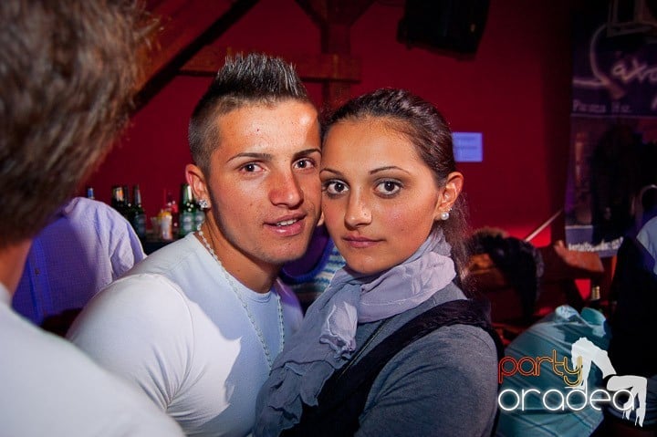 Retro Party în Disco Faház,