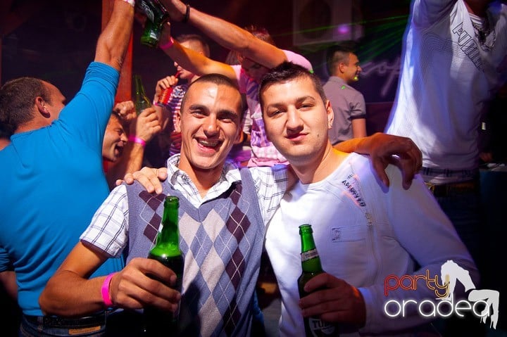 Retro Party în Disco Faház,