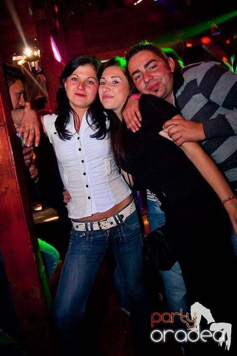 Retro Party în Disco Faház,
