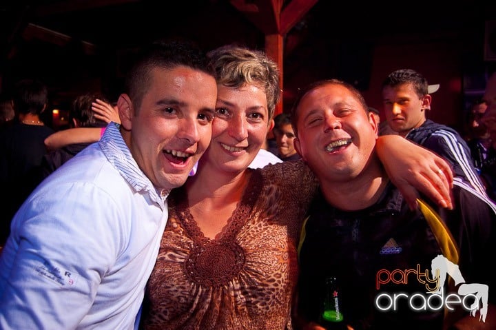 Retro Party în Disco Faház,