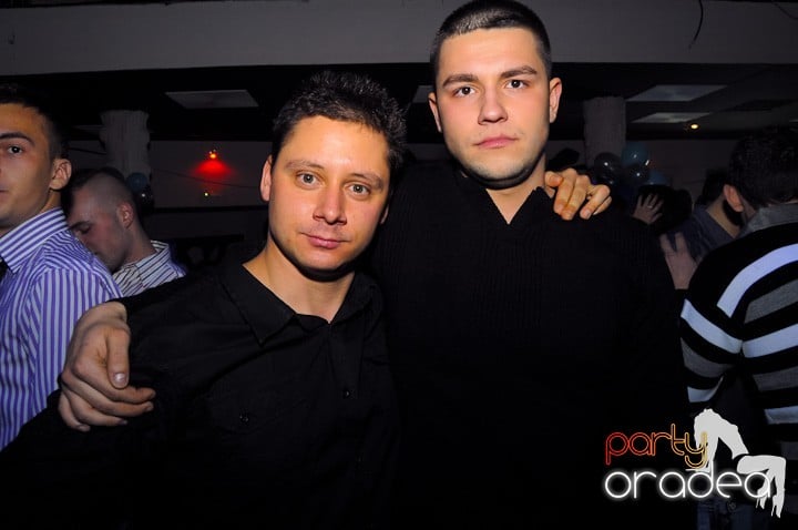 Revelion în No Problem,