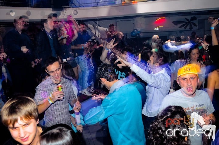 Revelion în No Problem,