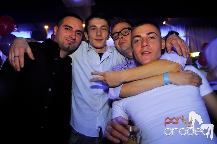 Revelion în No Problem,