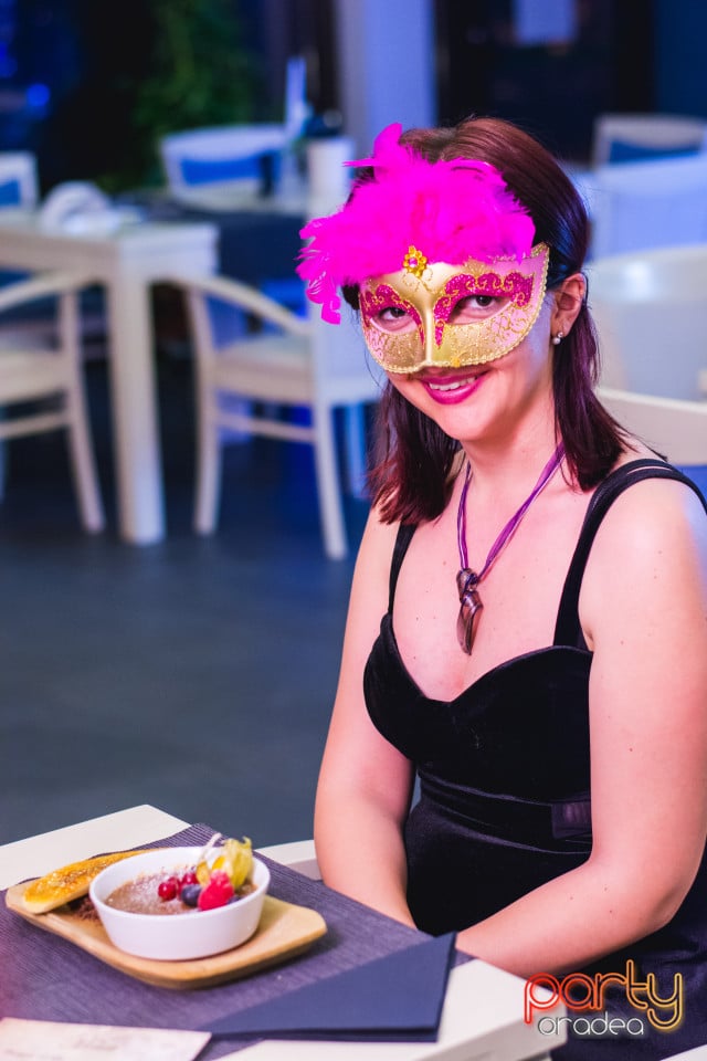 Masquerade Ball, Restaurant Rivo