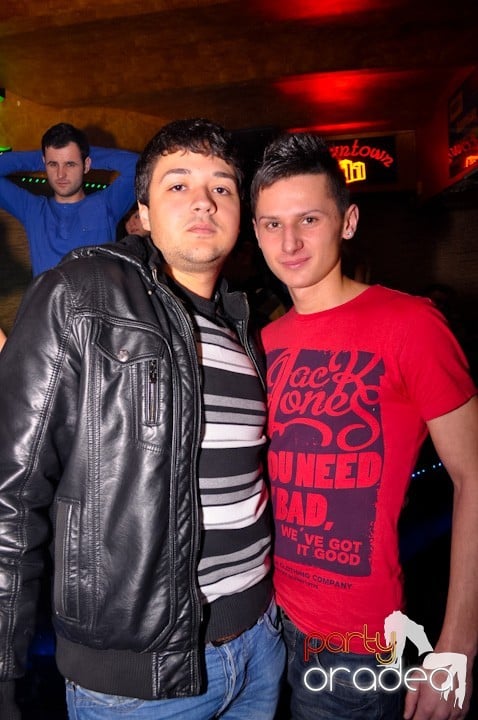Să ridicăm oraşul în picioare,
