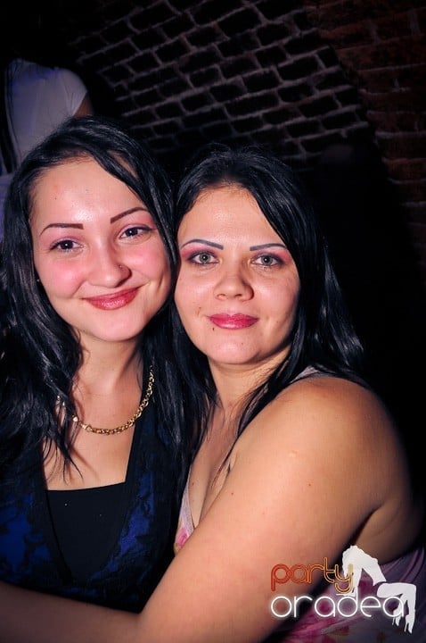 Sâmbăta începe cu Club Escape,