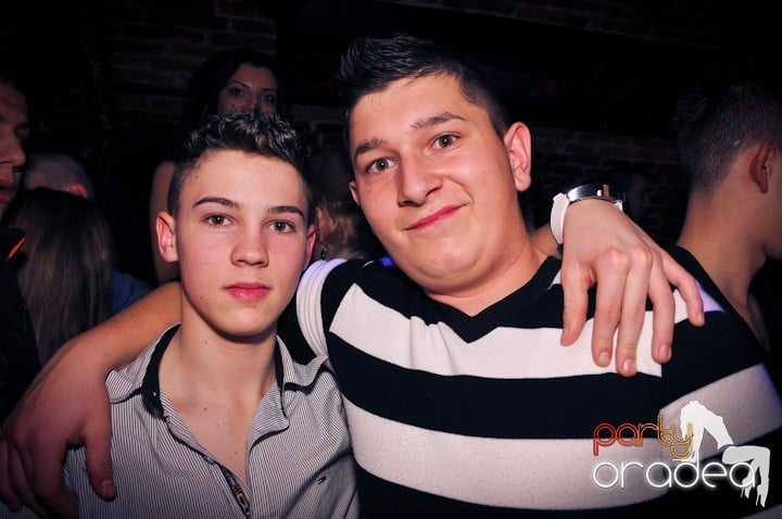 Sâmbăta începe cu Club Escape,
