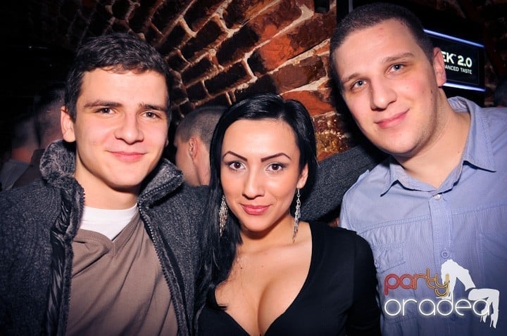 Sâmbăta începe cu Club Escape,