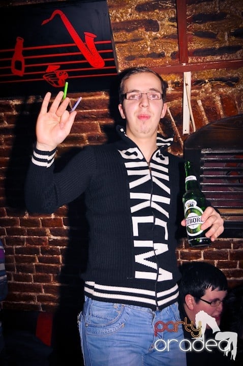 Sâmbăta începe cu Club Escape,