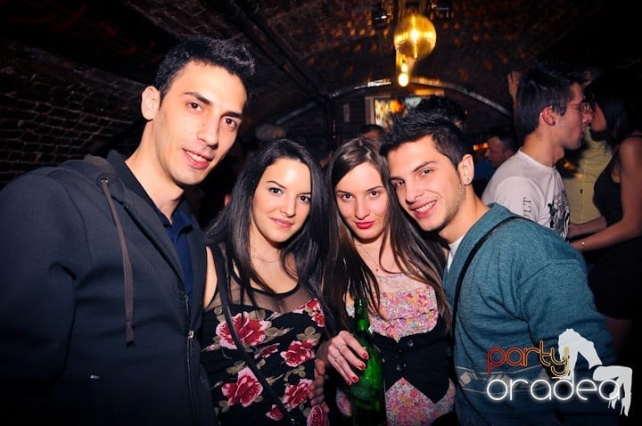 Sâmbăta începe cu Club Escape,