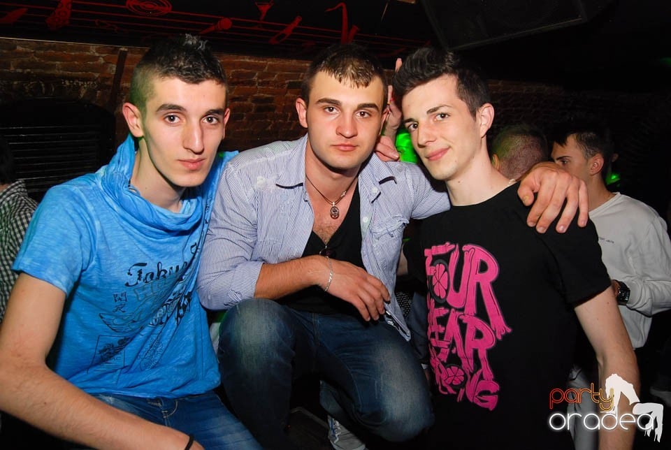 Saturday Night Clubbing în Escape, 