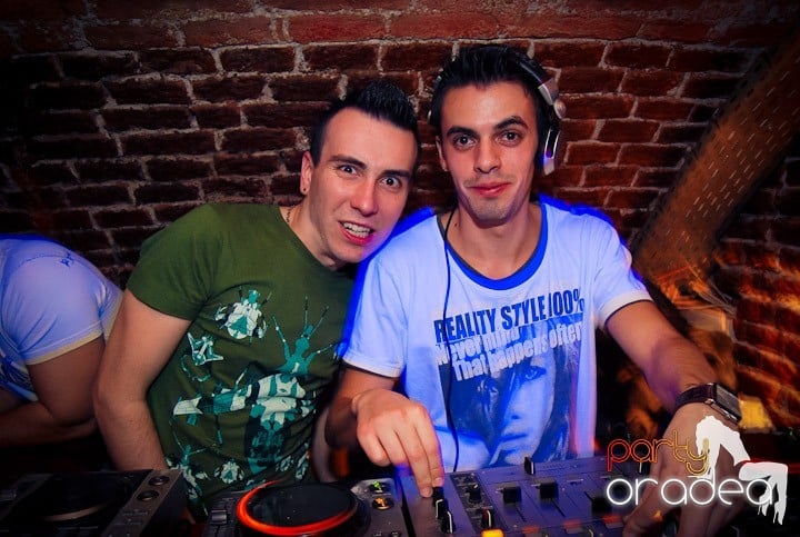 Saturday Night Party în Club Escape,