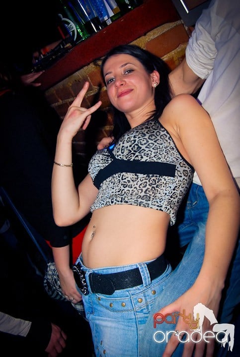 Saturday Night Party în Club Escape,