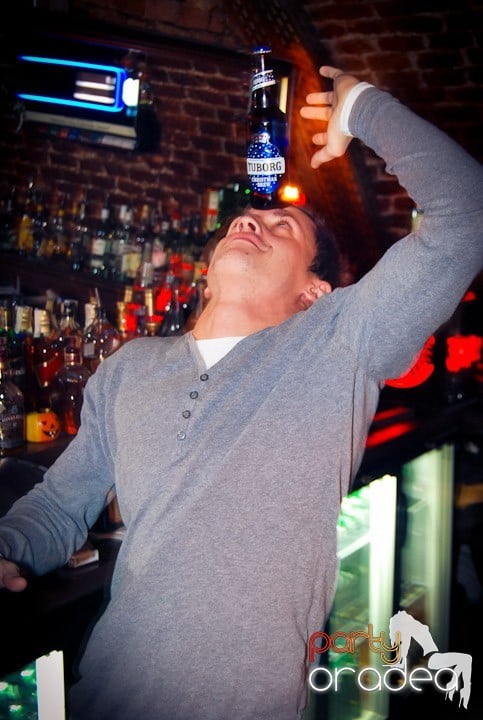 Saturday Night Party în Club Escape,