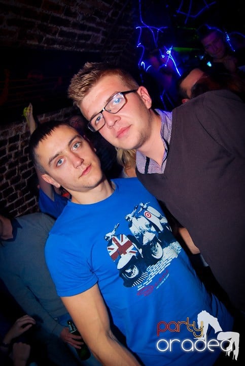 Saturday Night Party în Club Escape,