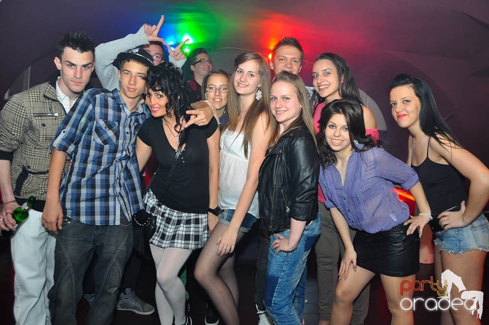 Saturday Night Show în Club Atti's, 