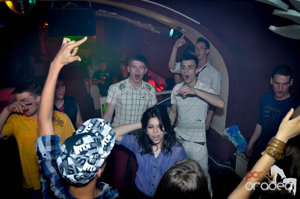 Saturday Night Show în Club Atti's, 