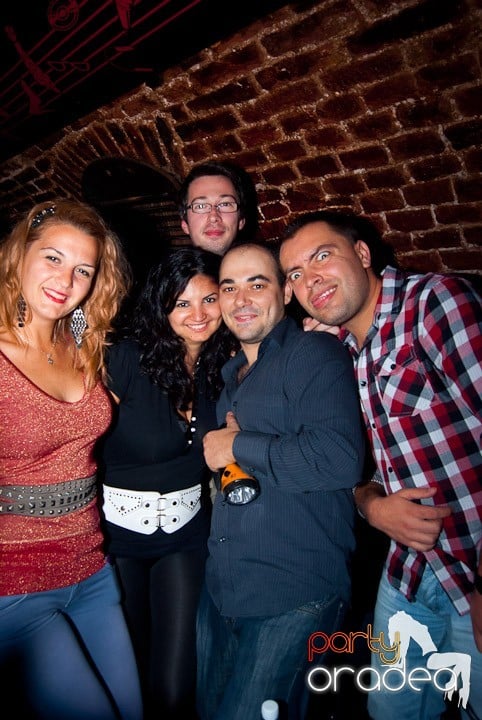 Saturday Party @ Escape, 