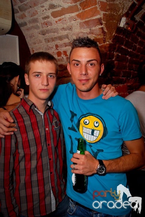 Saturday Party @ Escape, 