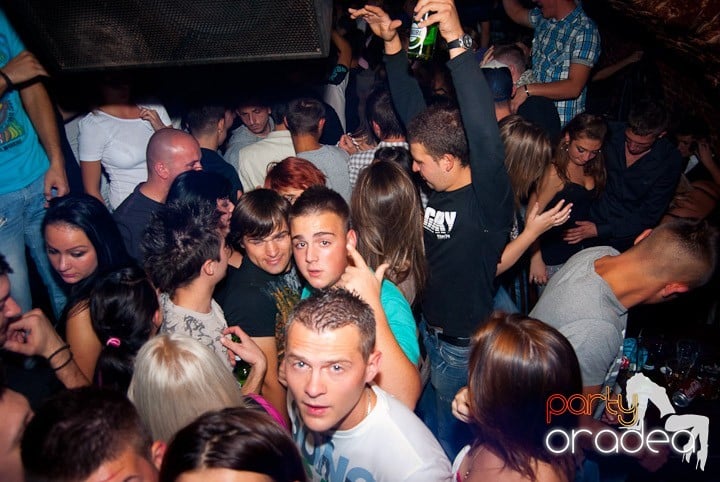 Saturday Party @ Escape, 