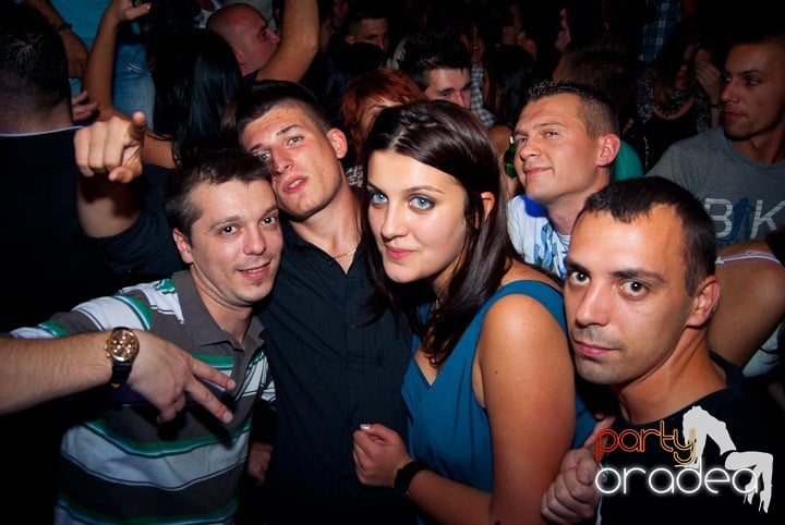Saturday Party @ Escape, 