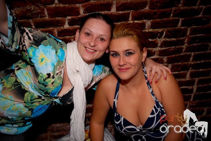 Saturday Party @ Escape, 