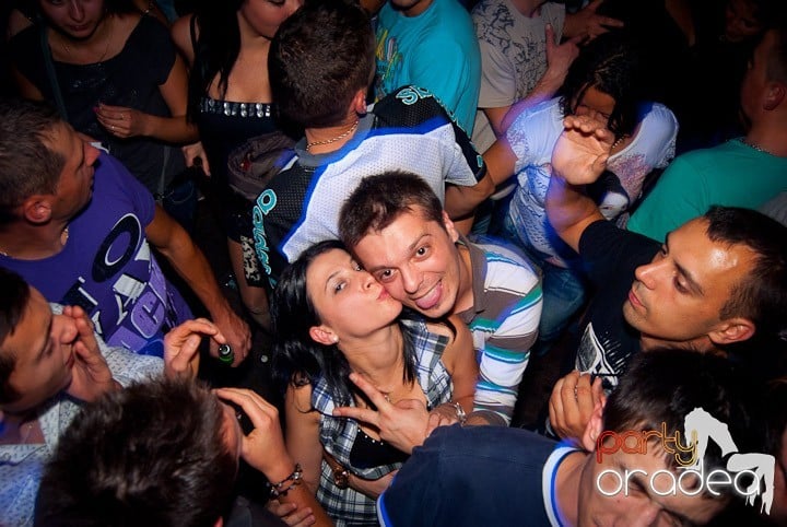 Saturday Party @ Escape, 