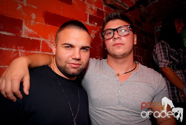 Saturday Party @ Escape, 