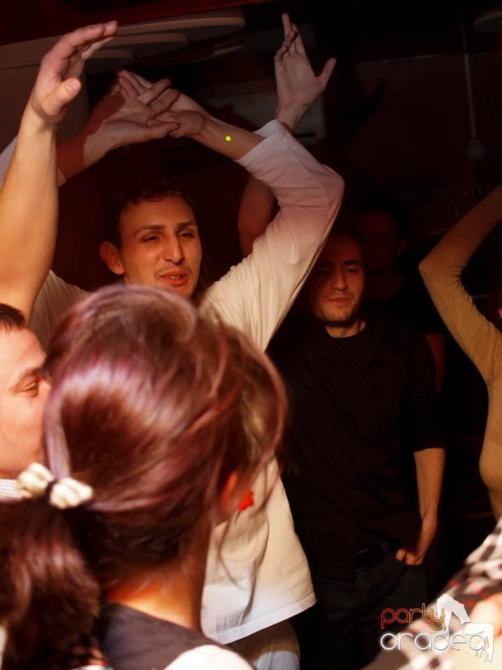 Saturday Party în Chanson, 
