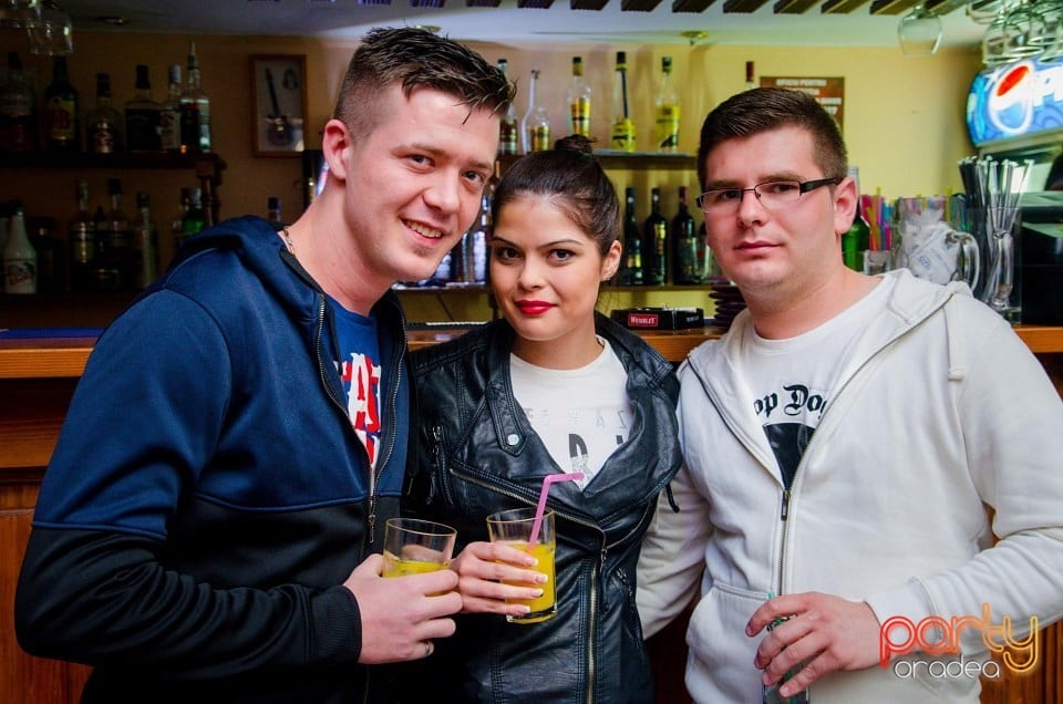 Saturday Party, 