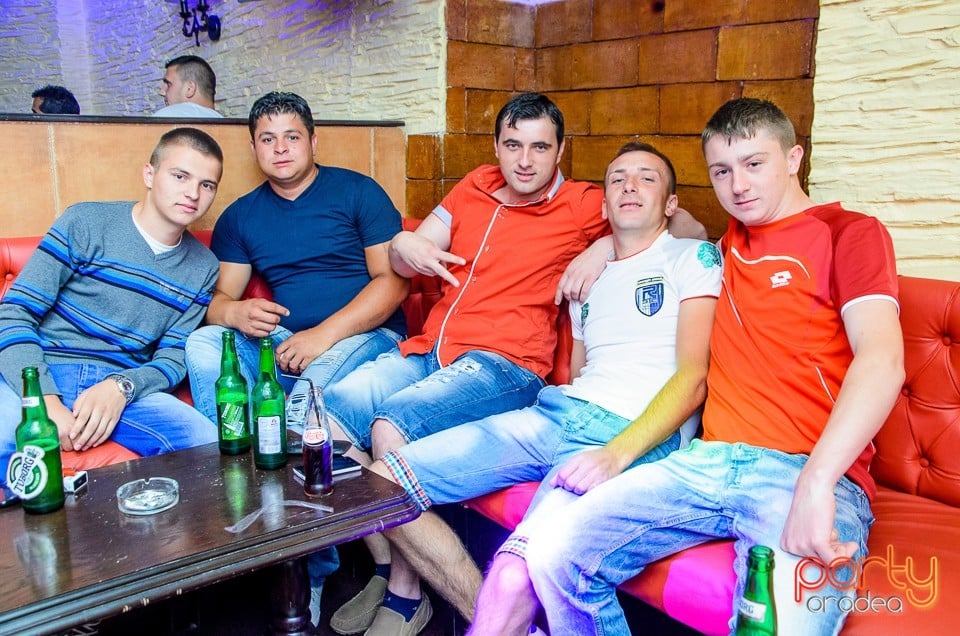 Saturday Party, 
