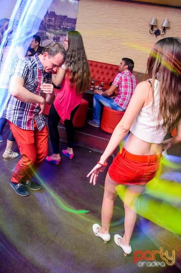 Saturday Party, 