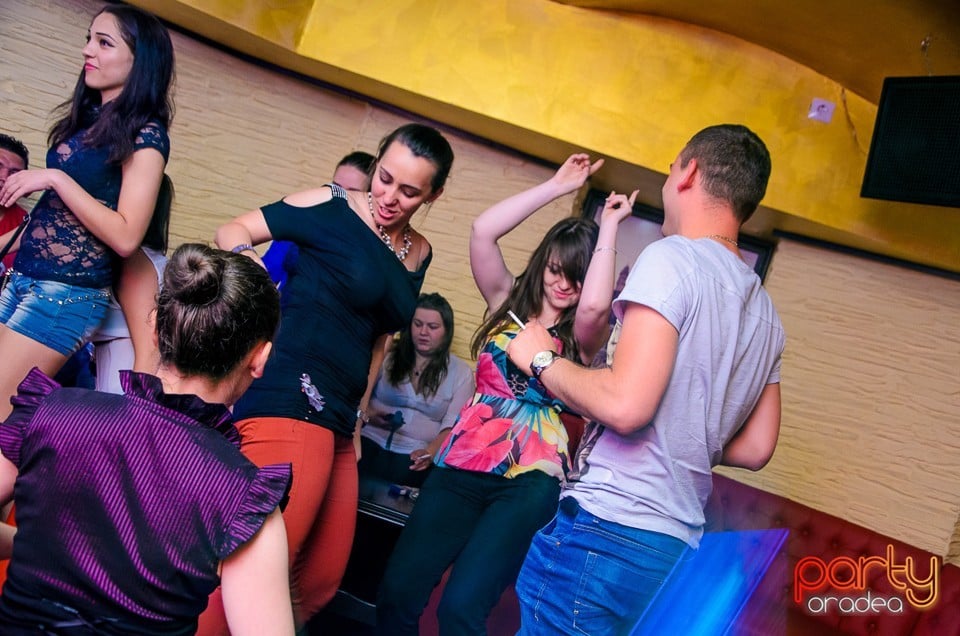 Saturday Party, 