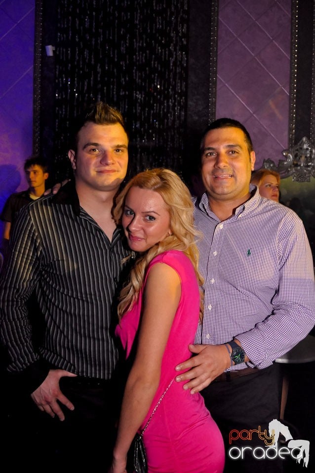 Seară de clubbing în The One,