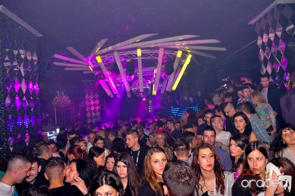 Seară de clubbing în The One,