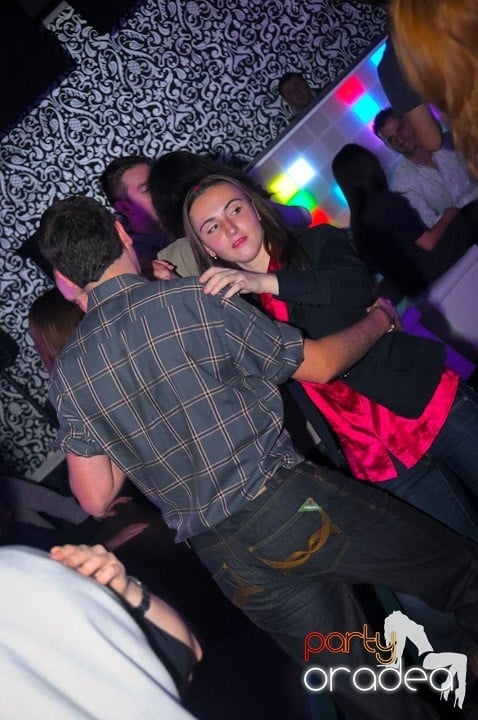 Seară de dans în Club Life,