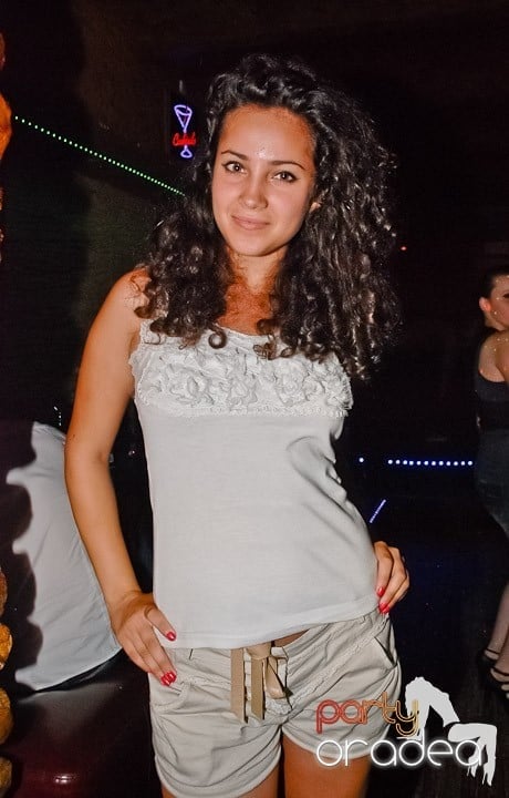 Sfârşit de săptămână cu distracţie şi muzică bună în Downtown,